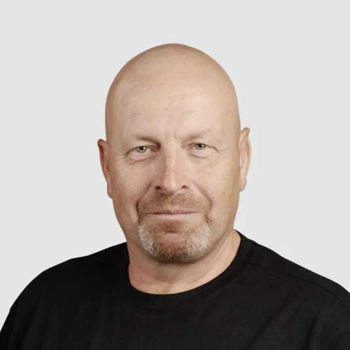 Marek_008-3832-2_medium