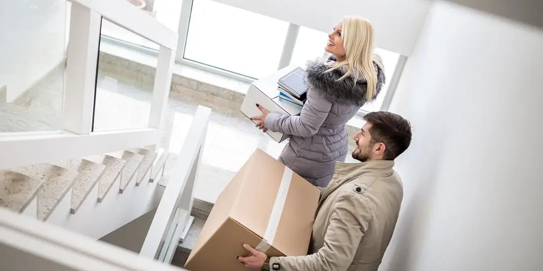 Flytter_inn_ungt_par